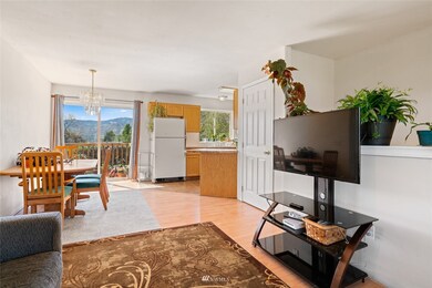 632 N Grover Place, East Wenatchee, WA 98802 - photo 3