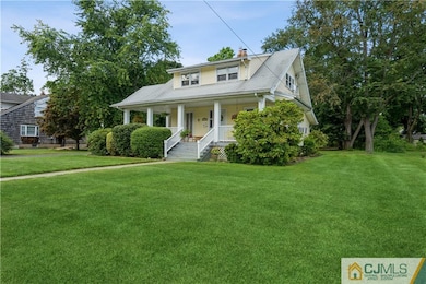 319 Dorn Ave, Middlesex, NJ 08846 - photo 2