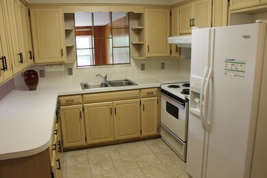 885 Inwood Place, Columbus, OH 43224 - photo 6