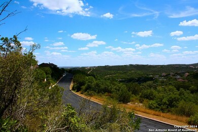11261 Condor Pass, Helotes, TX 78023 - photo 2
