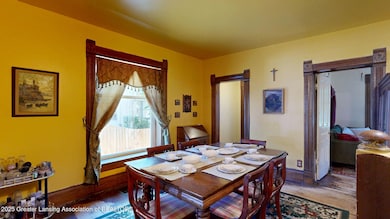 325 N Sycamore St, Lansing, MI 48933 - photo 7