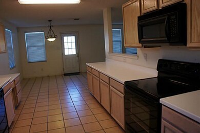Utility view to Eat-in Kitchen2