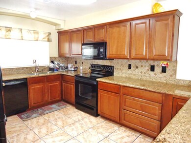 518 kitchen 1  stove andmicr