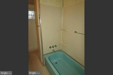 3819 Creekside Dr, Chambersburg, PA 17202 - photo 7