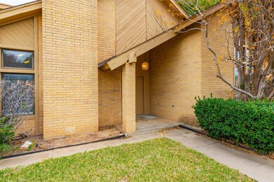 2044 Oakmeadow Ct, Bedford, TX 76021 - photo 5