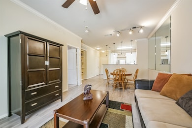 The Valencia unit 137, Houston, TX 77054 - photo 4
