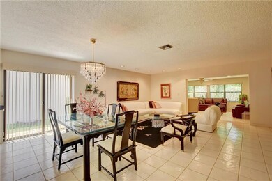 DINING/LIVING RM