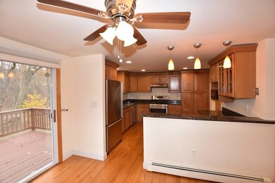 120 Bumble Bee Cir unit 120, Shrewsbury, MA 01545 - photo 6