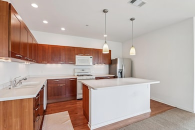 1522 On the Lake unit 902, Milwaukee, WI 53202 - photo 4