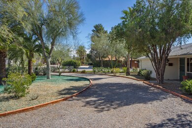 Large Circle Driveway