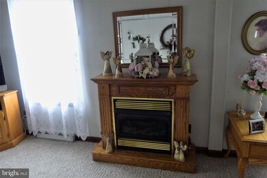 15846 Pennsylvania Ave, Greencastle, PA 17225 - photo 5