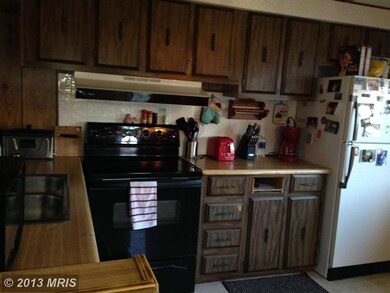 5468 Hallowing Point Rd, Prince Frederick, MD 20678 - photo 7