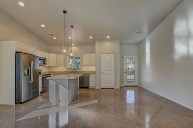 Kitchen - SS appliances