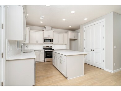 1607 NE Josephine Ct, Estacada, OR 97023 - photo 6