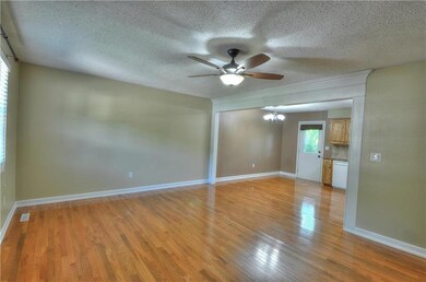 2300 S Owings St, Oak Grove, MO 64075 - photo 7