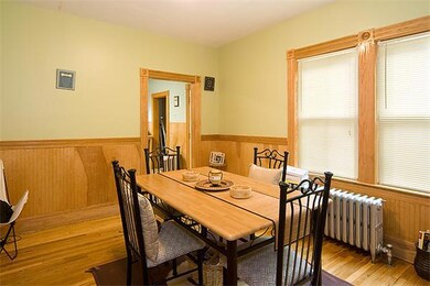 129 Cummins Hwy unit 1, Roslindale, MA 02131 - photo 2