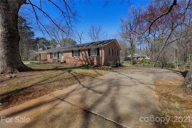 3301 Windsor Place, Statesville, NC 28625 - photo 5