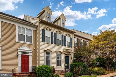 9072 Marble Falls Ct, Bristow, VA 20136 - photo 2