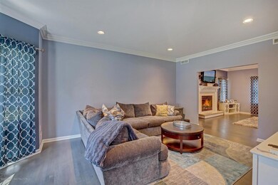 06-Living Room