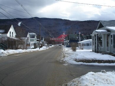 26 School St, Lincoln, NH 03251 - photo 3