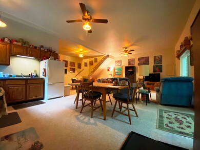 Dining/Kitchen