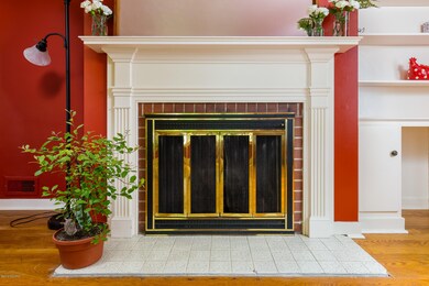 1524 Gladstone 07
