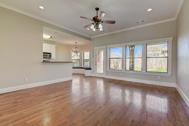 606 Oakmont Dr, Ennis, TX 75119 - photo 4