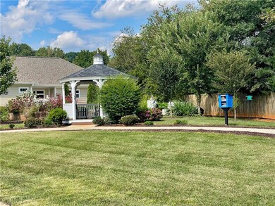 1110 Hudson Dr, Mebane, NC 27302 - photo 5