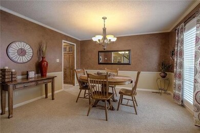 8534 Hallet St, Lenexa, KS 66215 - photo 6