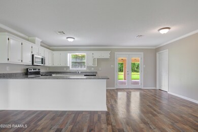 1028 Roberts St -7