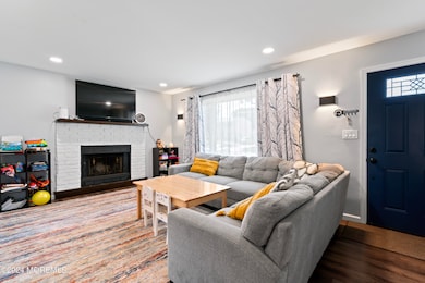 573 Sumner Ave, Belford, NJ 07718 - photo 3