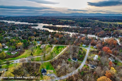 293 tommy trail view