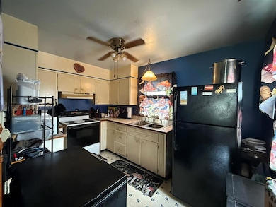 715 Broadway St, Brooklyn, IA 52211 - photo 4