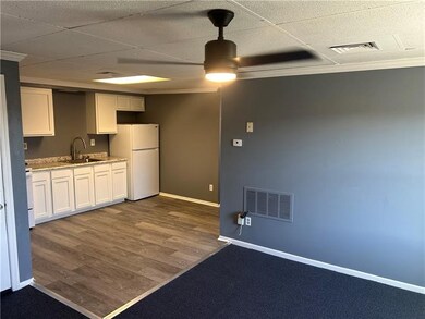 305 Bessemer Ave unit 3B, East Pittsburgh, PA 15112 - photo 2