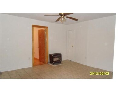 86 Turnpike Rd unit 2, Turners Falls, MA 01376 - photo 5