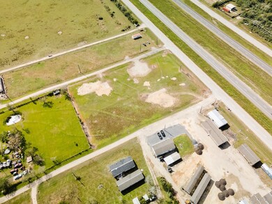 13355 / 13405 Pleasant Valley Dr, Rosharon, TX 77583 - photo 7