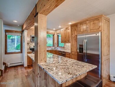 15 Kitchen