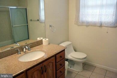 8404 Adelphi Rd, Adelphi, MD 20783 - photo 7