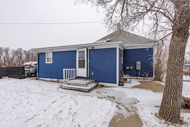 1142 McKenzie Street New England-3