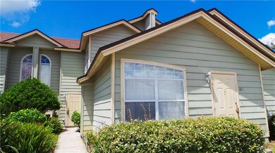 852 Caribbean Dr, Davenport, FL 33897 - photo 2