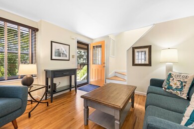 7-web-or-mls-12-old-colony-way-1