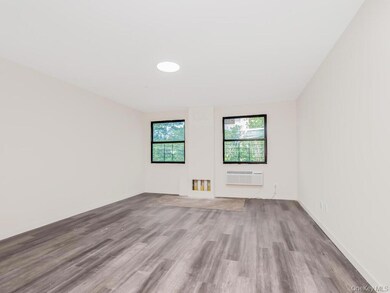 409 Warburton Ave unit 5A, Yonkers, NY 10701 - photo 4