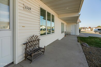 1119LakotaLn_0058