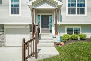 616 Johnston Pkwy, Raymore, MO 64083 - photo 4