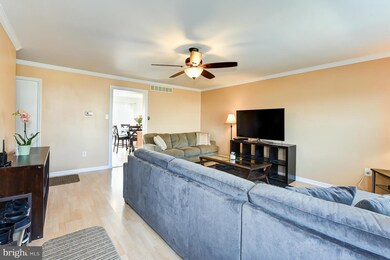 6903 Turnberry Ct, Frederick, MD 21703 - photo 2