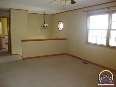 260 W 14th St, Auburn, KS 66402 - photo 4
