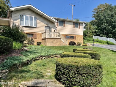 202 Stewart St, Old Forge, PA 18518 - photo 2