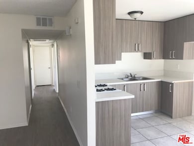 7756 Laurel Canyon Blvd unit 9, North Hollywood, CA 91605 - photo 7