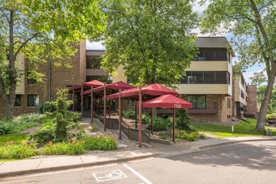 Windwood Condominiums unit XXXC, Edina, MN 55439 - photo 7