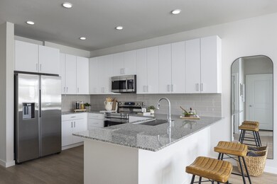 MODEL UNIT, SO LAYOUT MAY DIFFER
